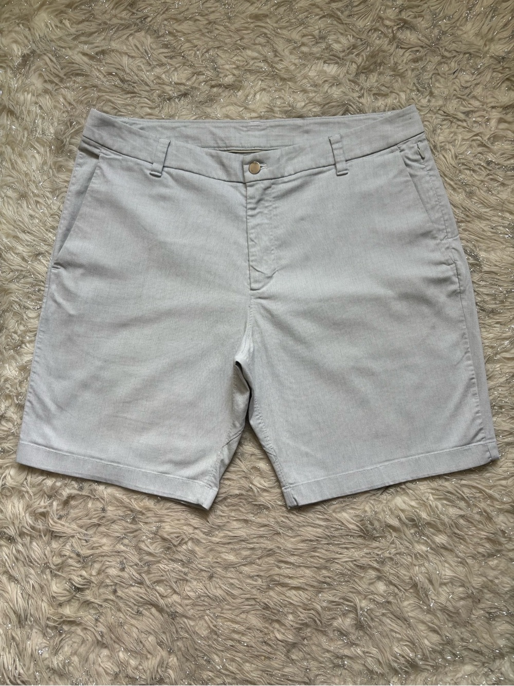 lululemon athletica Commission Men's Light Gray Classic Shorts Size 36